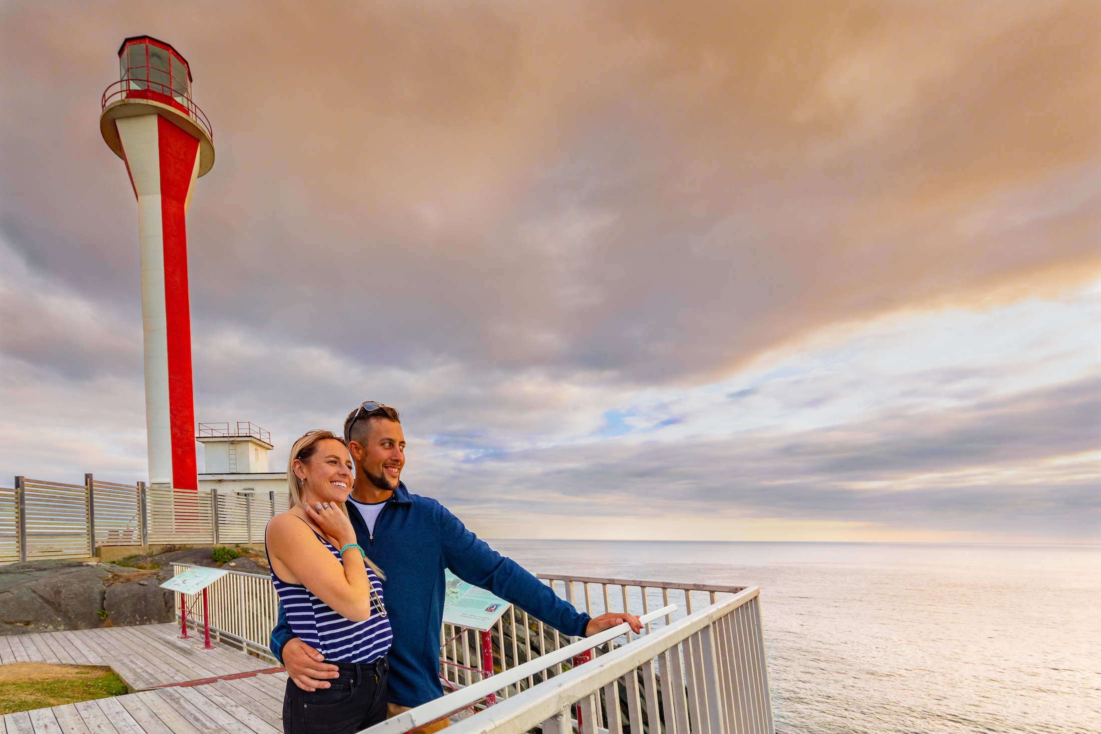 couple at cape forchu lighthouse 