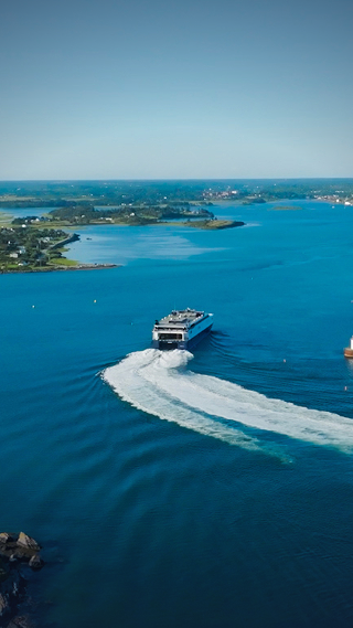 The CAT Holiday Sale—Save up to $300*