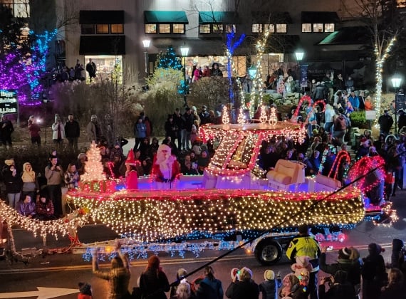Parade at Freeport Sparkle Celebration 